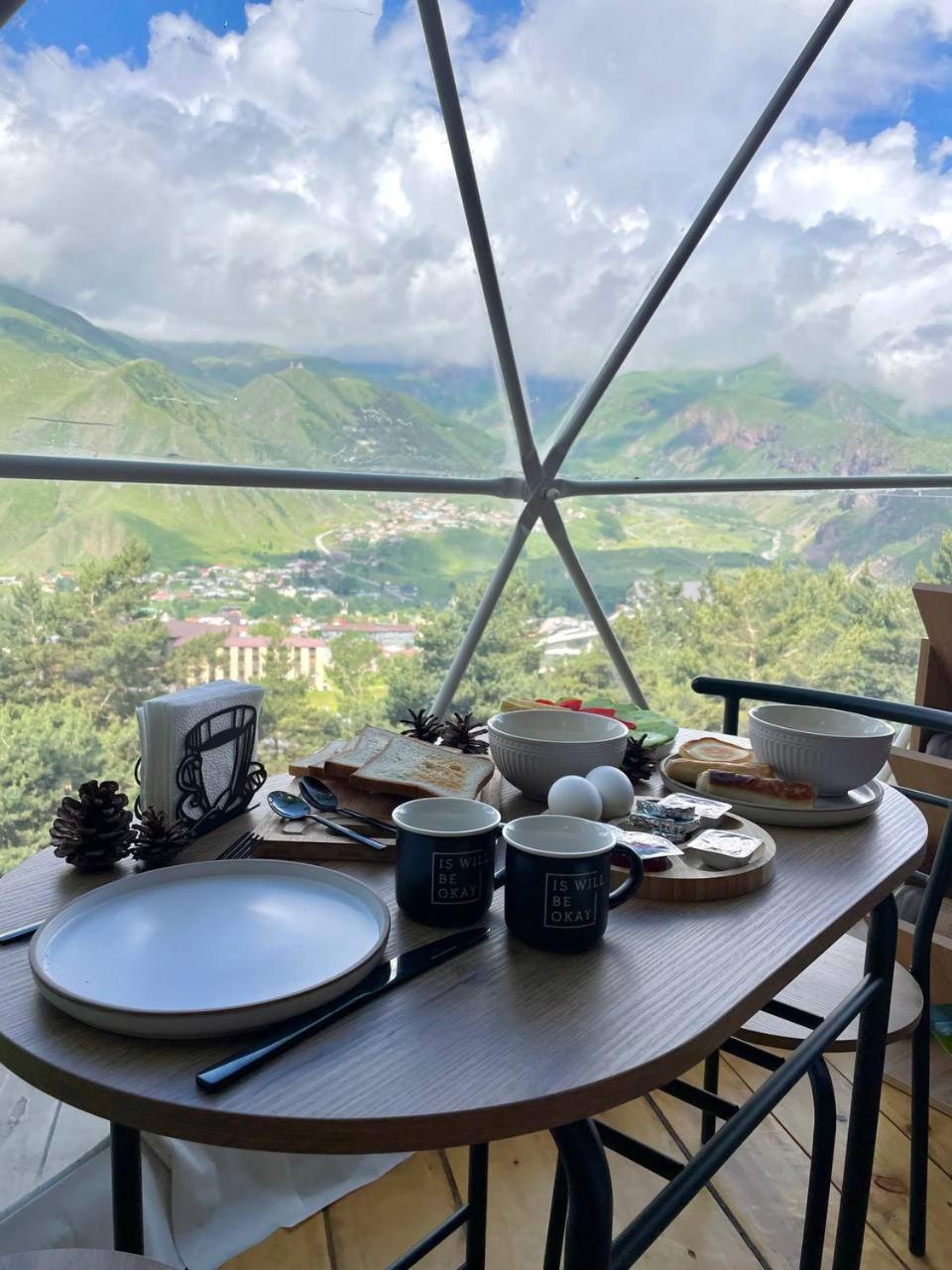 Elia Glamping Hotel Kazbegi Exterior foto